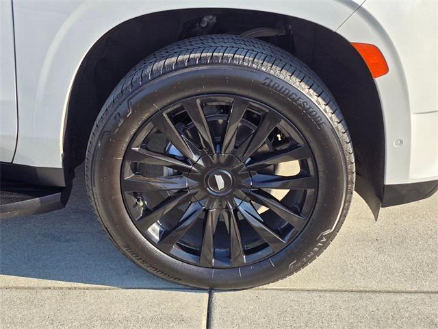 Photo of 2023 Crystal White Tricoat Cadillac Escalade
