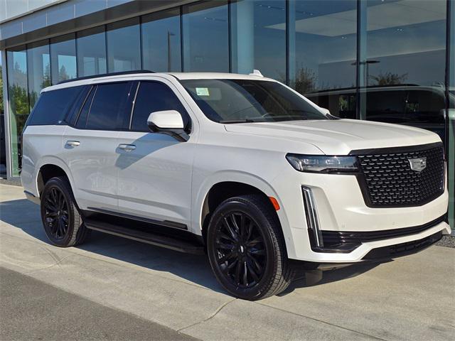 Photo of 2023 Crystal White Tricoat Cadillac Escalade
