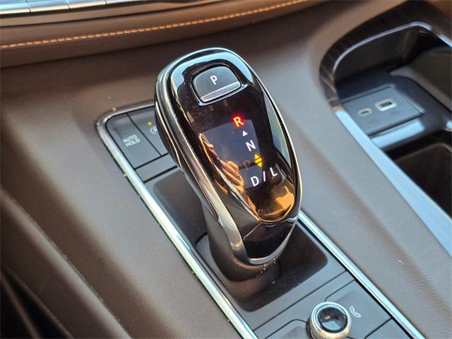 Photo of 2023 Crystal White Tricoat Cadillac Escalade
