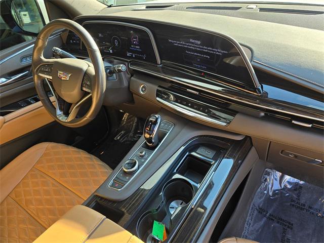 Photo of 2023 Crystal White Tricoat Cadillac Escalade