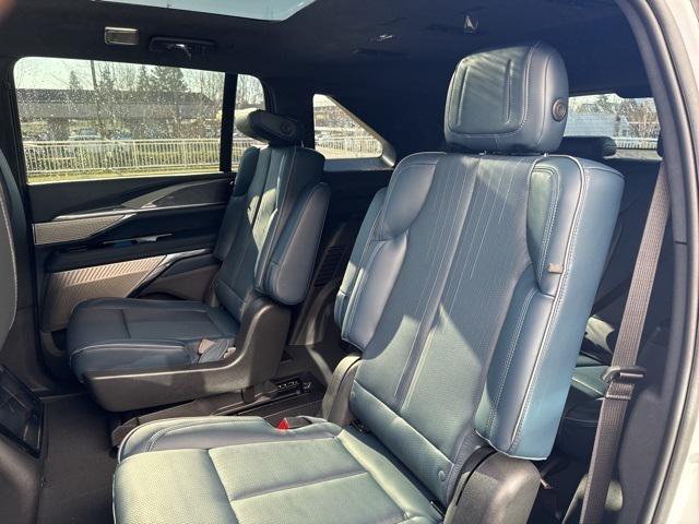 Photo of 2025 Gaz Cadillac Escalade IQ
