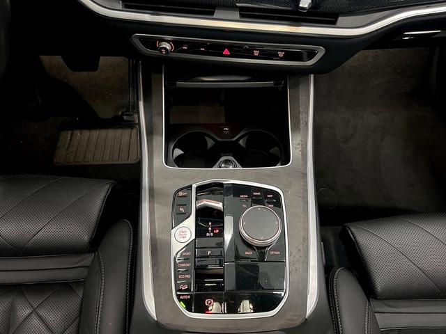 Photo of 2024 White BMW X5