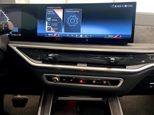 Photo of 2024 White BMW X5