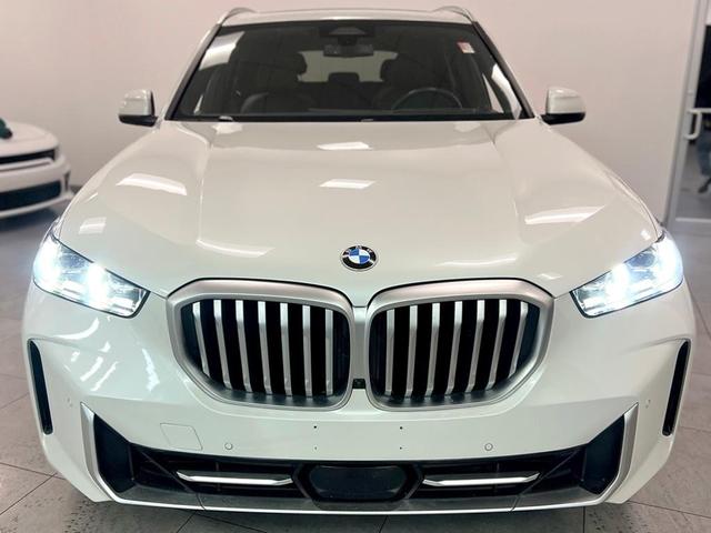 Photo of 2024 White BMW X5