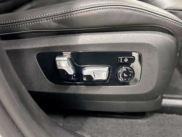Photo of 2024 White BMW X5