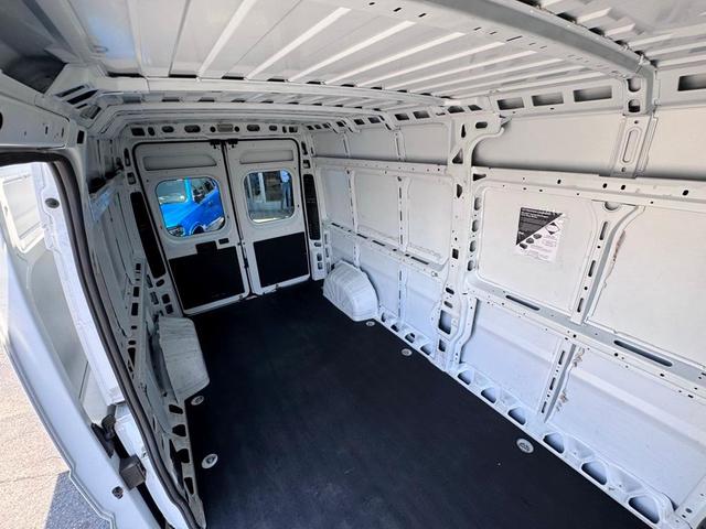Photo of 2023 Bright White Clearcoat RAM ProMaster 2500