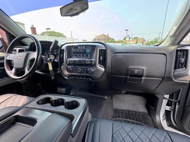 Photo of 2016 Silver Ice Metallic Chevrolet Silverado 1500