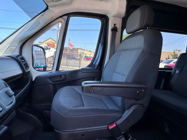 Photo of 2022 Black Clearcoat RAM ProMaster 3500