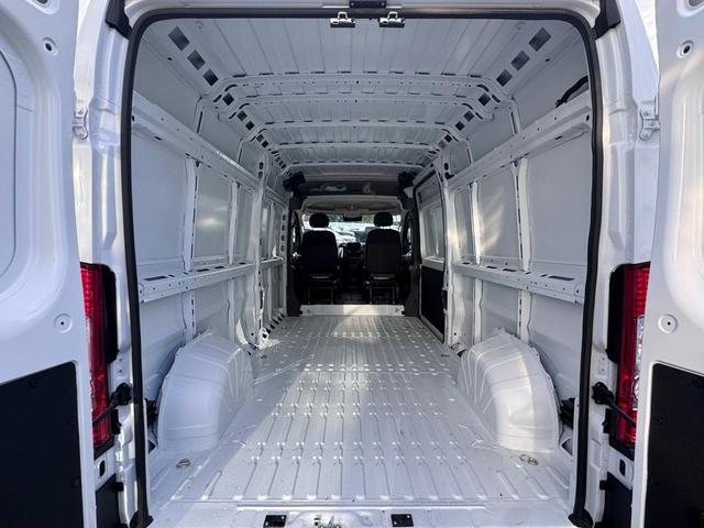 Photo of 2025 Bright White Clearcoat RAM ProMaster 2500