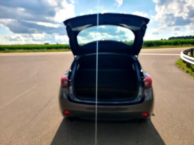 Photo of 2014 Bronze Mazda Mazda3