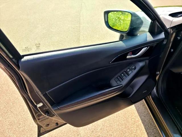 Photo of 2014 Bronze Mazda Mazda3