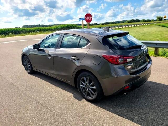 Photo of 2014 Bronze Mazda Mazda3