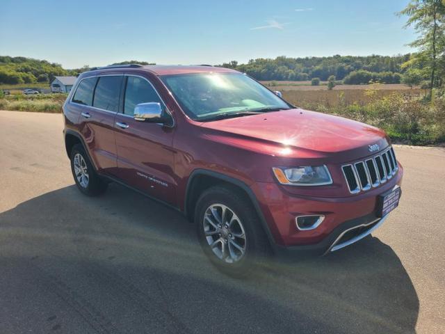 Photo of 2015 Brilliant Black Crystal Pearlcoat Jeep Grand Cherokee