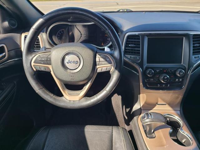 Photo of 2015 Brilliant Black Crystal Pearlcoat Jeep Grand Cherokee