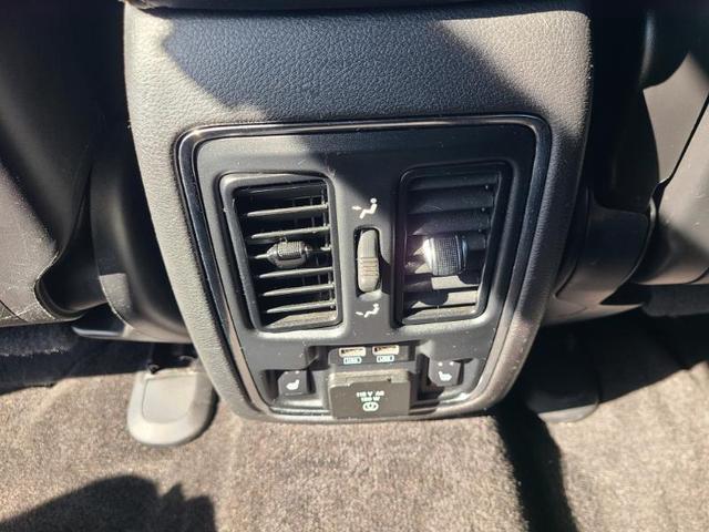 Photo of 2015 Brilliant Black Crystal Pearlcoat Jeep Grand Cherokee