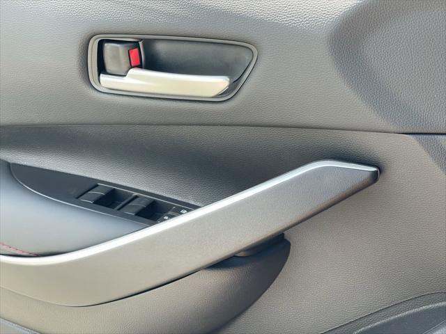 Photo of 2025 Ice Cap Toyota Corolla