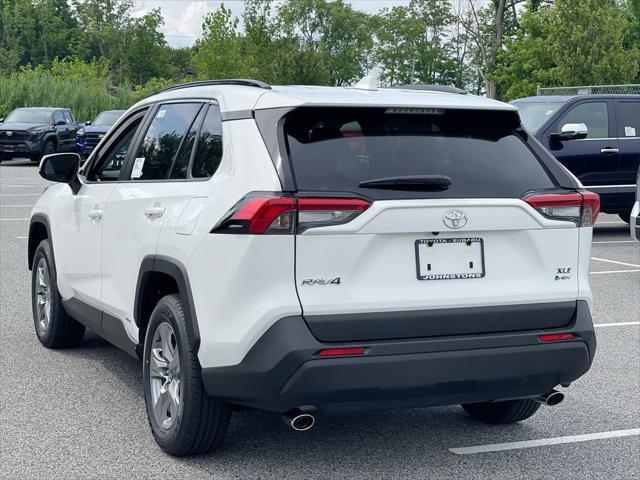 Photo of 2025 Ice Cap Toyota RAV4 Hybrid