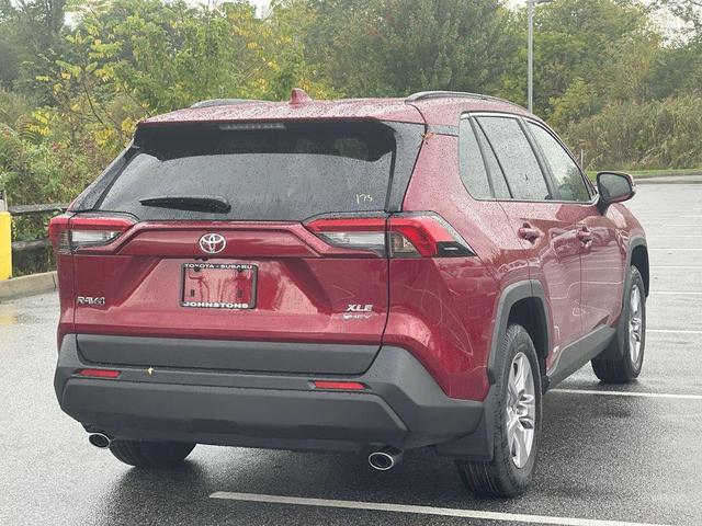 Photo of 2025 Ruby Flare Pearl Toyota RAV4 Hybrid