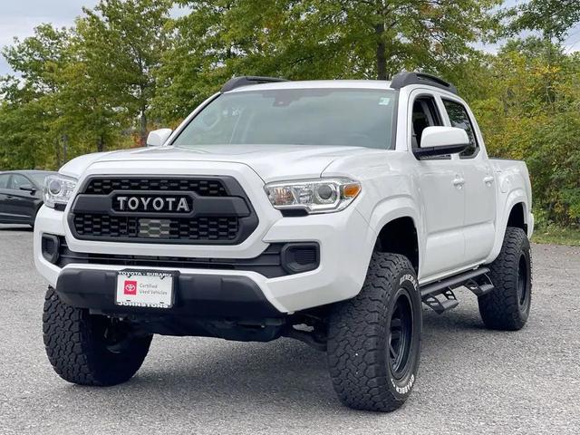 Photo of 2021 Super White Toyota Tacoma