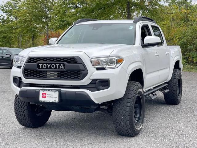 Photo of 2021 Super White Toyota Tacoma