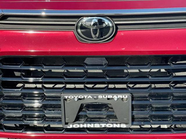 Photo of 2025 Ruby Flare Pearl Toyota Grand Highlander