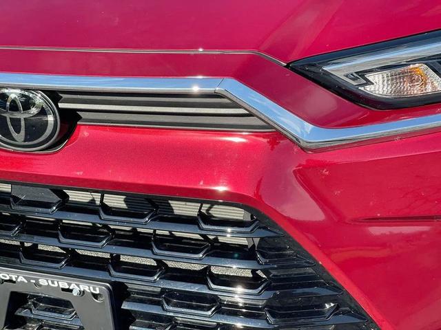 Photo of 2025 Ruby Flare Pearl Toyota Grand Highlander