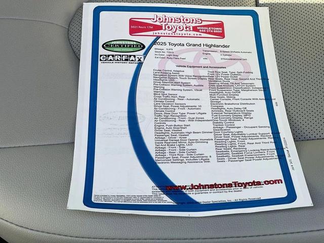 Photo of 2025 Ruby Flare Pearl Toyota Grand Highlander