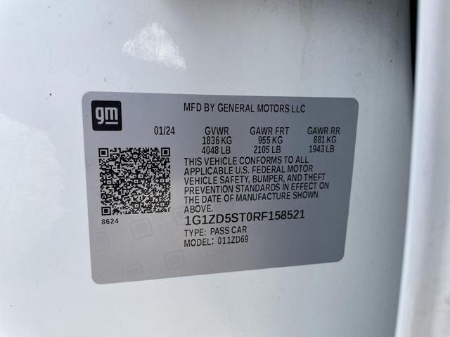 Photo of 2024 Summit White Chevrolet Malibu