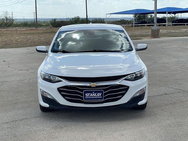 Photo of 2024 Summit White Chevrolet Malibu