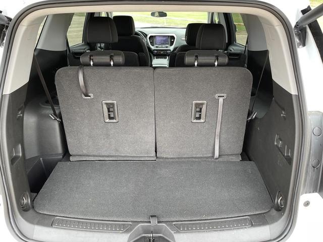 Photo of 2023 Summit White GMC Acadia