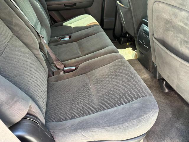 Photo of 2010 GREY Chevrolet Tahoe