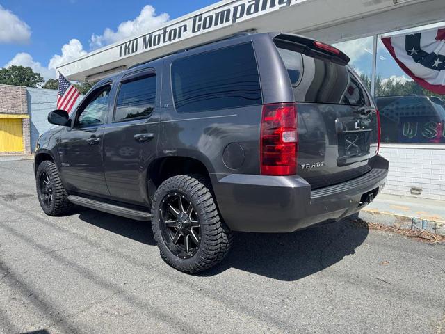Photo of 2010 GREY Chevrolet Tahoe