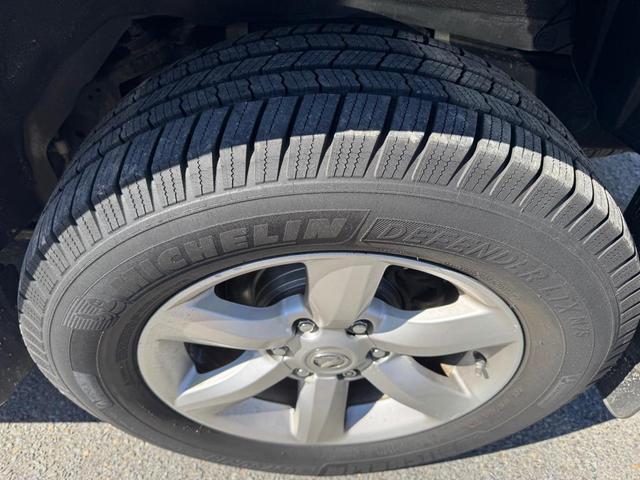 Photo of 2012 GRAY Lexus GX 460