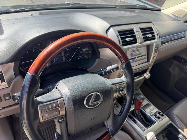 Photo of 2012 GRAY Lexus GX 460