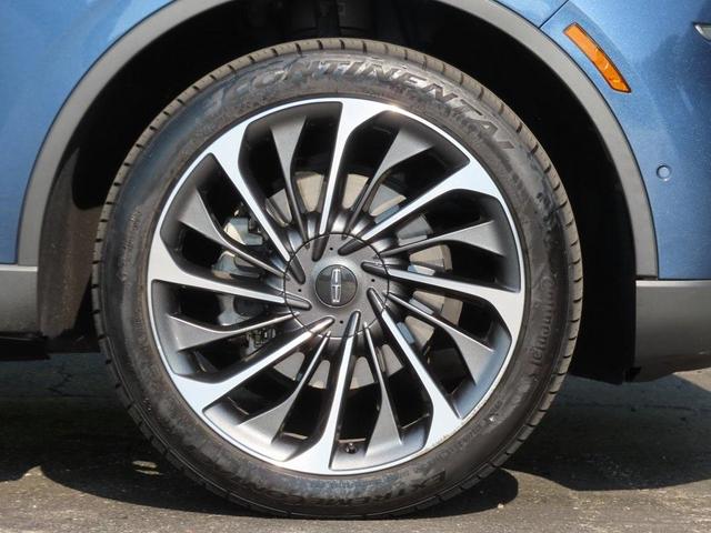 Photo of 2020 Blue Diamond Lincoln Aviator