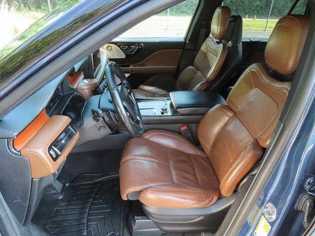 Photo of 2020 Blue Diamond Lincoln Aviator
