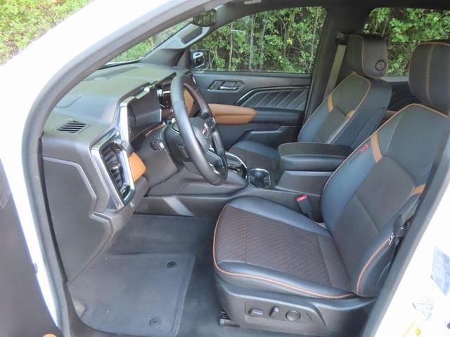 Photo of 2023 Summit White GMC Canyon