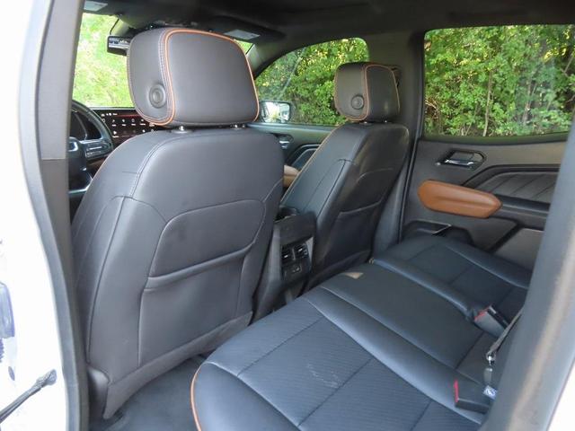 Photo of 2023 Summit White GMC Canyon