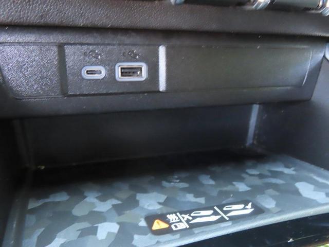 Photo of 2023 Summit White GMC Canyon