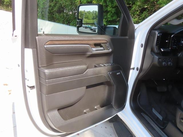 Photo of 2023 Summit White Chevrolet Silverado 1500