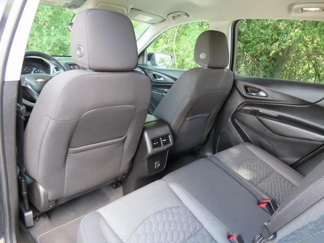 Photo of 2020 Mosaic Black Metallic Chevrolet Equinox