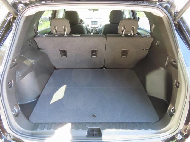 Photo of 2020 Mosaic Black Metallic Chevrolet Equinox