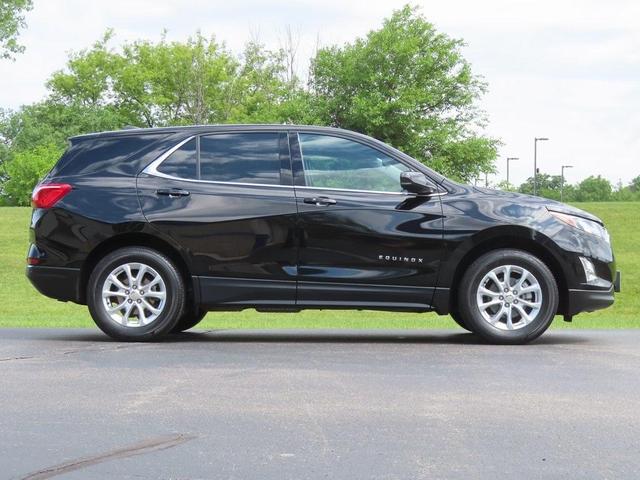 Photo of 2020 Mosaic Black Metallic Chevrolet Equinox