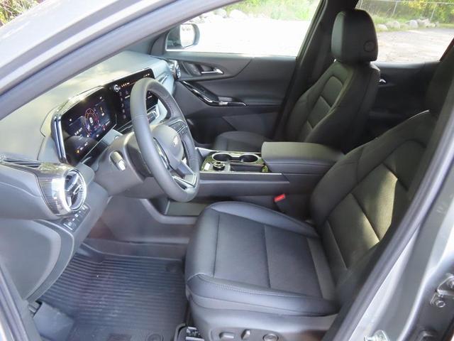 Photo of 2026 Sterling Gray Metallic Chevrolet Equinox