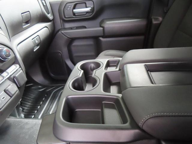 Photo of 2026 Summit White Chevrolet Silverado 2500