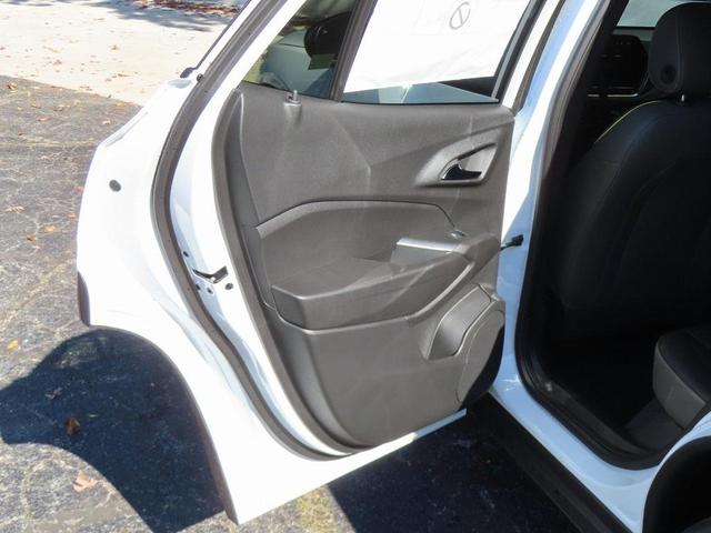 Photo of 2026 Summit White Chevrolet Trax