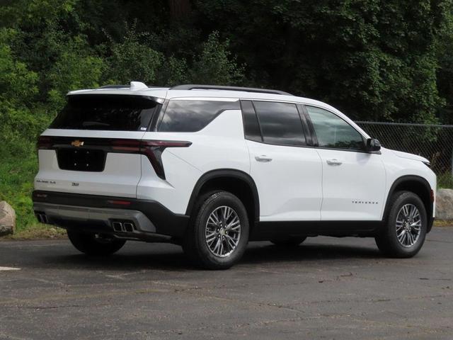 Photo of 2026 Summit White Chevrolet Traverse