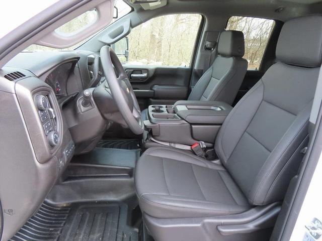 Photo of 2025 Summit White Chevrolet Silverado 3500