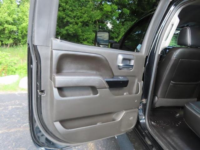 Photo of 2017 Black Chevrolet Silverado 1500