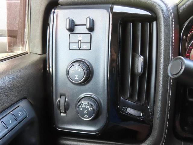 Photo of 2017 Black Chevrolet Silverado 1500